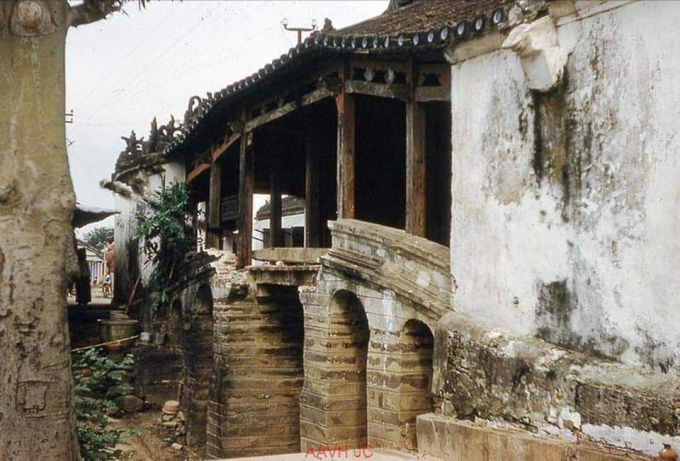 Lịch sử Chùa Cầu: Từ thương cảng quốc tế sầm uất 400 năm trước trở thành linh hồn di sản Hội An, biểu tượng được in trên tiền Việt Nam- Ảnh 5. Lịch sử Chùa Cầu: Từ thương cảng quốc tế sầm uất 400 năm trước trở thành linh hồn di sản Hội An, biểu tượng được in trên tiền Việt Nam- Ảnh 5.