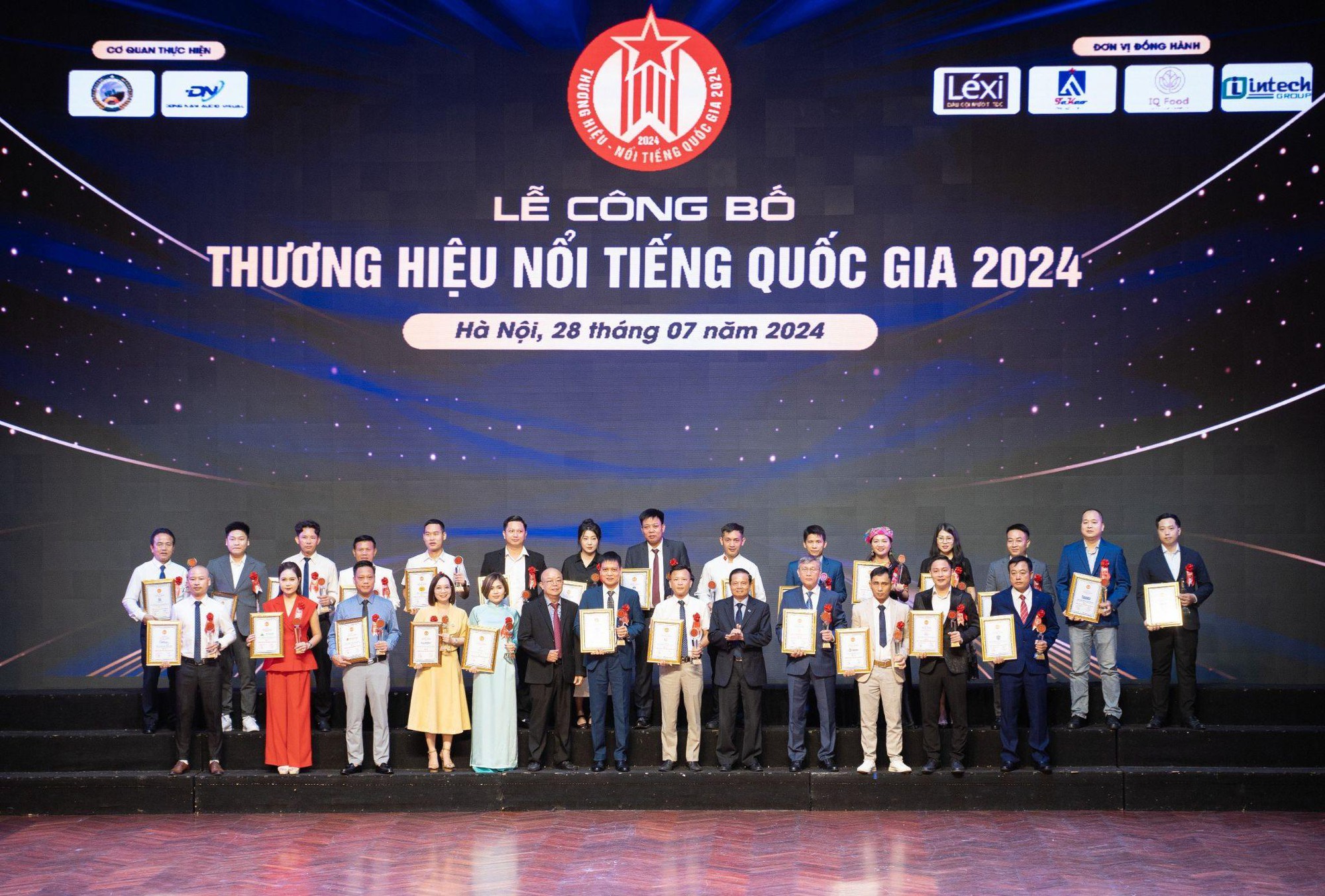 Intech Group lập cú đúp giải thưởng Thương hiệu nổi tiếng quốc gia 2024- Ảnh 3.