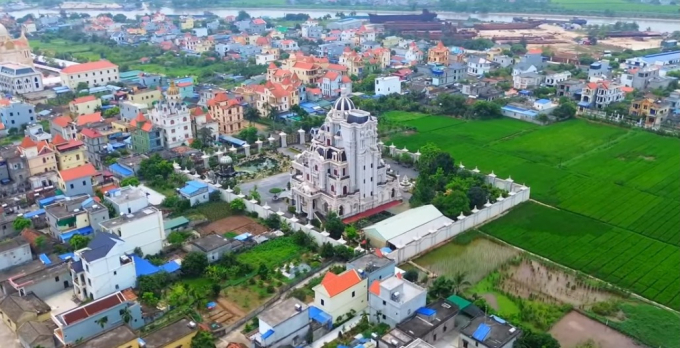 Một tỉnh miền Bắc hội tụ những làng tỷ phú giàu có nức tiếng, lâu đài, biệt phủ mọc lên san sát khắp nẻo đường quê- Ảnh 2.