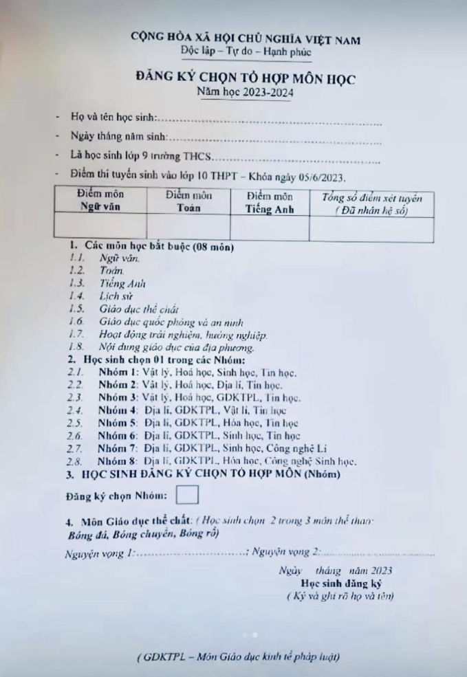 Con thi đỗ lớp 10, phụ huynh Hà Nội vẫn đau đầu trước một vấn đề quan trọng: Chọn sai có thể thay đổi cả tương lai- Ảnh 1.