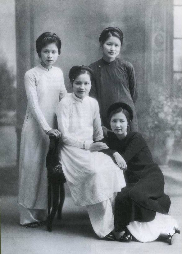 Số phận bi thương của nàng tiểu thư "tứ mỹ Hà thành": Lấy phải chồng vũ phu, bỏ nhà theo người yêu nhưng lại gặp kẻ bạc tình, đến khi bệnh nặng được trở về phố Cổ rồi qua đời trong nghèo khó- Ảnh 1. Số phận bi thương của nàng tiểu thư "tứ mỹ Hà thành": Lấy phải chồng vũ phu, bỏ nhà theo người yêu nhưng lại gặp kẻ bạc tình, đến khi bệnh nặng được trở về phố Cổ rồi qua đời trong nghèo khó- Ảnh 1.