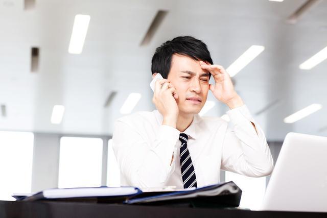 Nhắn tin công việc nhưng sếp xem mà không trả lời, người EQ thấp vội vàng nhắc nhở, người EQ cao ứng xử kiểu này liền được khen khéo léo- Ảnh 3. Nhắn tin công việc nhưng sếp xem mà không trả lời, người EQ thấp vội vàng nhắc nhở, người EQ cao ứng xử kiểu này liền được khen khéo léo- Ảnh 3.