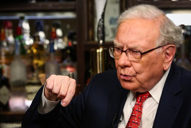 Bán Apple là pha chốt lời thành công nhất của Warren Buffett: Kiếm 189 tỷ USD trong 7 năm, thương vụ ‘đỉnh’ nhất sự nghiệp của nhà đầu tư ghét cổ phiếu công nghệ- Ảnh 1.