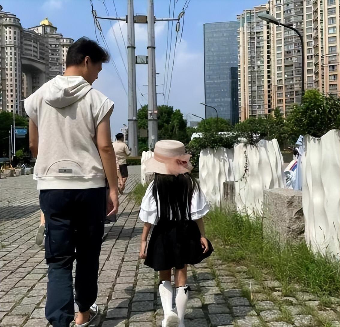 Cuộc sống của 4 người trong căn nhà nhỏ 49m2, nghỉ hưu sớm với số tiền tiết kiệm 4,5 tỷ đồng- Ảnh 5. Cuộc sống của 4 người trong căn nhà nhỏ 49m2, nghỉ hưu sớm với số tiền tiết kiệm 4,5 tỷ đồng- Ảnh 5.
