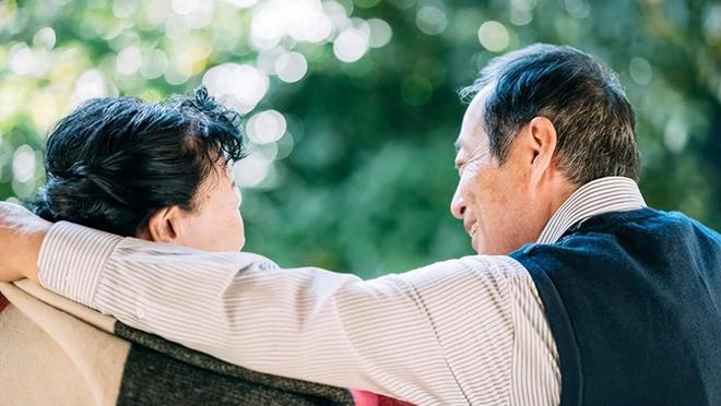Mua nhà, chăm cháu ngoại 8 năm, không bằng bà nội mua cho một chiếc ô tô: Bà ngoại U60 Mua nhà, chăm cháu ngoại 8 năm, không bằng bà nội mua cho một chiếc ô tô: Bà ngoại U60