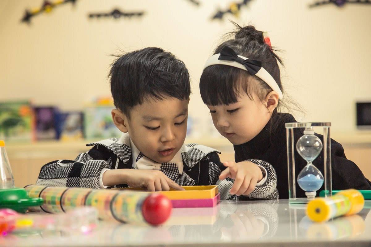 4 điều cha mẹ càng "nhẫn tâm" thì con cái càng có tiền đồ- Ảnh 1. 4 điều cha mẹ càng "nhẫn tâm" thì con cái càng có tiền đồ- Ảnh 1.