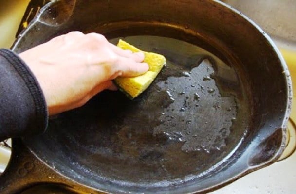 3 hành vi ăn uống, nấu nướng khiến cơ thể âm thầm bị 'đầu độc' bởi hóa chất- Ảnh 1. 3 hành vi ăn uống, nấu nướng khiến cơ thể âm thầm bị 'đầu độc' bởi hóa chất- Ảnh 1.