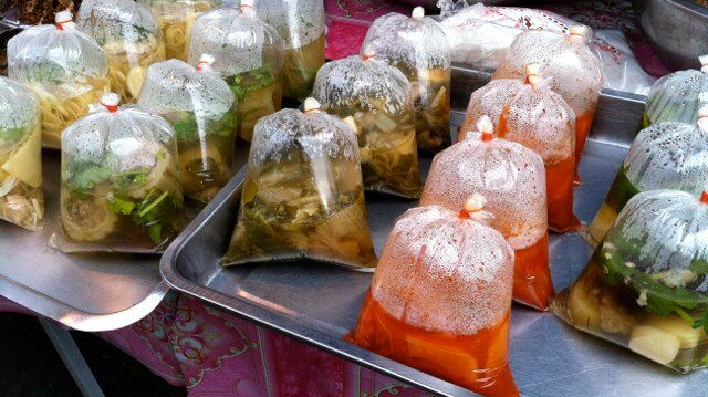 3 hành vi ăn uống, nấu nướng khiến cơ thể âm thầm bị 'đầu độc' bởi hóa chất- Ảnh 2. 3 hành vi ăn uống, nấu nướng khiến cơ thể âm thầm bị 'đầu độc' bởi hóa chất- Ảnh 2.