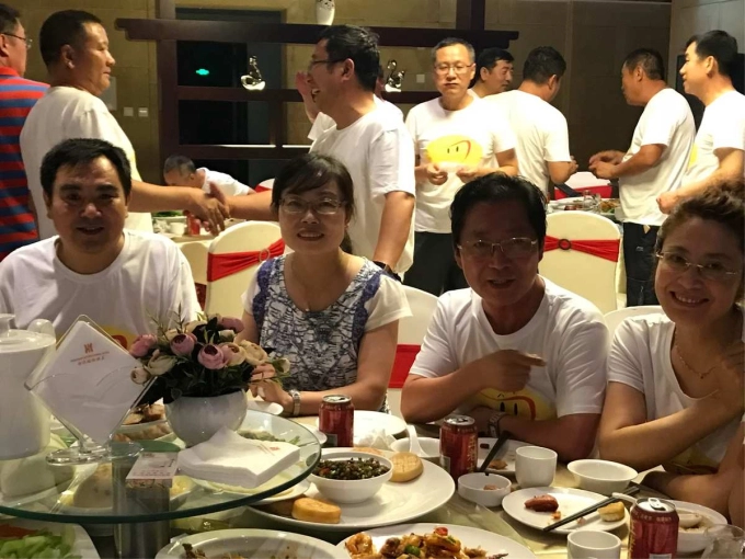 Từng đi họp lớp liên tục trong 40 năm, tôi phát hiện: Đây là 3 kiểu người cuộc vui nào cũng có mặt, nhưng chưa chắc được đón chào thật lòng- Ảnh 1. Từng đi họp lớp liên tục trong 40 năm, tôi phát hiện: Đây là 3 kiểu người cuộc vui nào cũng có mặt, nhưng chưa chắc được đón chào thật lòng- Ảnh 1.