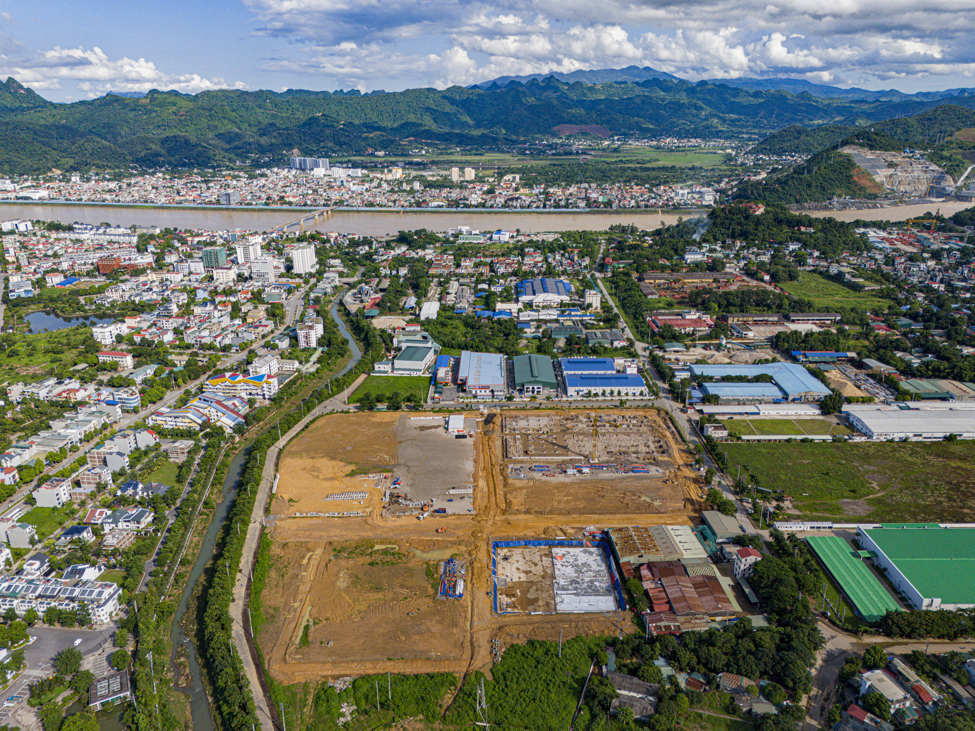 Không phải đồng bằng sông Hồng, tập đoàn bảng mạch điện tử hàng đầu thế giới lên tỉnh tây bắc xây nhà máy 200 triệu USD- Ảnh 10. Không phải đồng bằng sông Hồng, tập đoàn bảng mạch điện tử hàng đầu thế giới lên tỉnh tây bắc xây nhà máy 200 triệu USD- Ảnh 10.