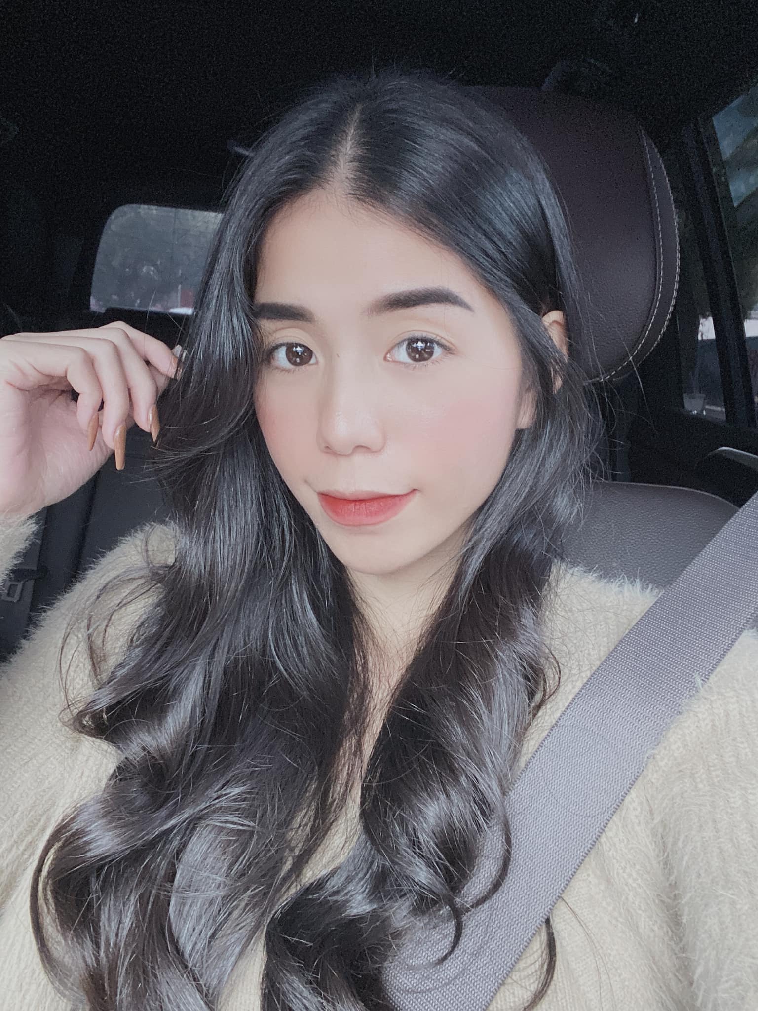 2 việc Hằng Du Mục sẽ làm sau khi ly hôn Tôn Bằng- Ảnh 4. 2 việc Hằng Du Mục sẽ làm sau khi ly hôn Tôn Bằng- Ảnh 4.