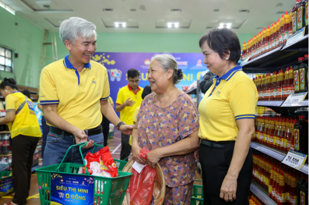 Ông Lê Trí Thông: ‘PNJ luôn nghĩ cách đổi mới ngay lúc thành công nhất'- Ảnh 3.