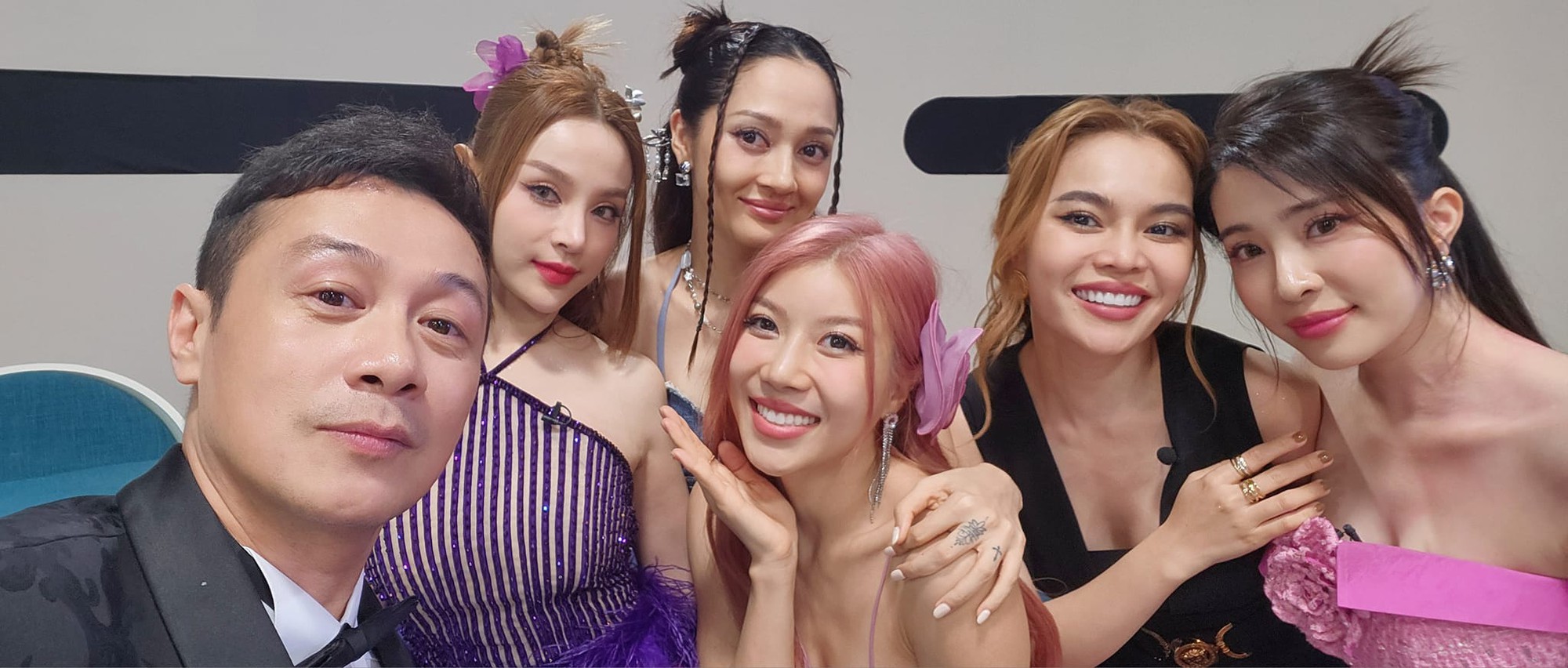 Diện mạo "người đàn ông không lão hóa" nổi nhất VTV 23 năm trước và hiện tại: Hé lộ bí quyết!- Ảnh 6. Diện mạo "người đàn ông không lão hóa" nổi nhất VTV 23 năm trước và hiện tại: Hé lộ bí quyết!- Ảnh 6.