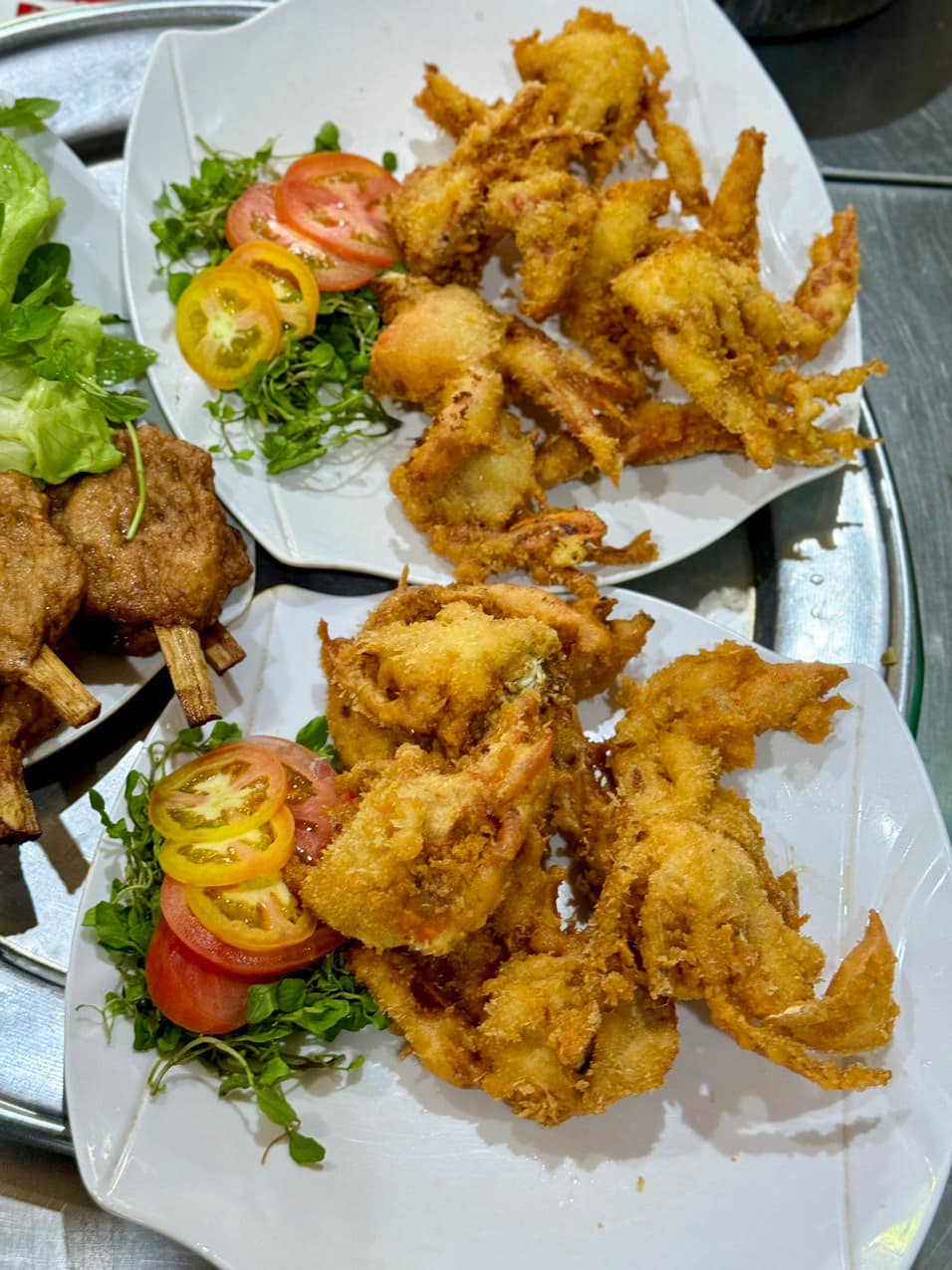 Quán lẩu tôm càng hơn 30 năm tuổi nằm khuất trong hẻm sâu nhưng lúc nào cũng đông khách, nhiều gia đình không ngại vượt hàng chục km tới ăn- Ảnh 21. Quán lẩu tôm càng hơn 30 năm tuổi nằm khuất trong hẻm sâu nhưng lúc nào cũng đông khách, nhiều gia đình không ngại vượt hàng chục km tới ăn- Ảnh 21.