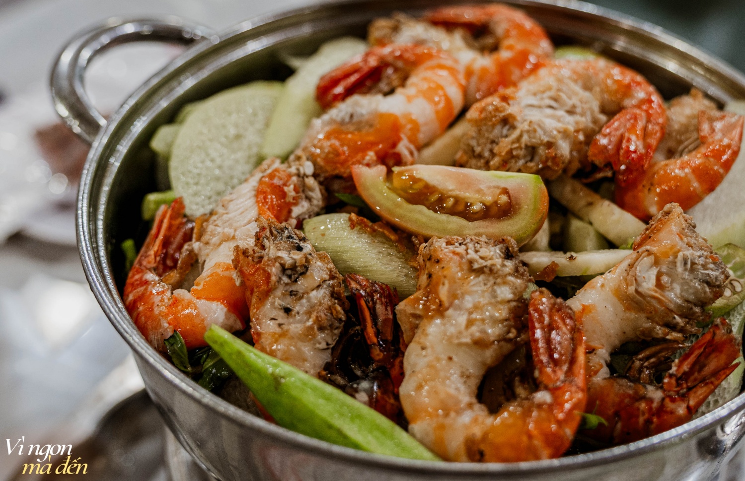 Quán lẩu tôm càng hơn 30 năm tuổi nằm khuất trong hẻm sâu nhưng lúc nào cũng đông khách, nhiều gia đình không ngại vượt hàng chục km tới ăn- Ảnh 16. Quán lẩu tôm càng hơn 30 năm tuổi nằm khuất trong hẻm sâu nhưng lúc nào cũng đông khách, nhiều gia đình không ngại vượt hàng chục km tới ăn- Ảnh 16.