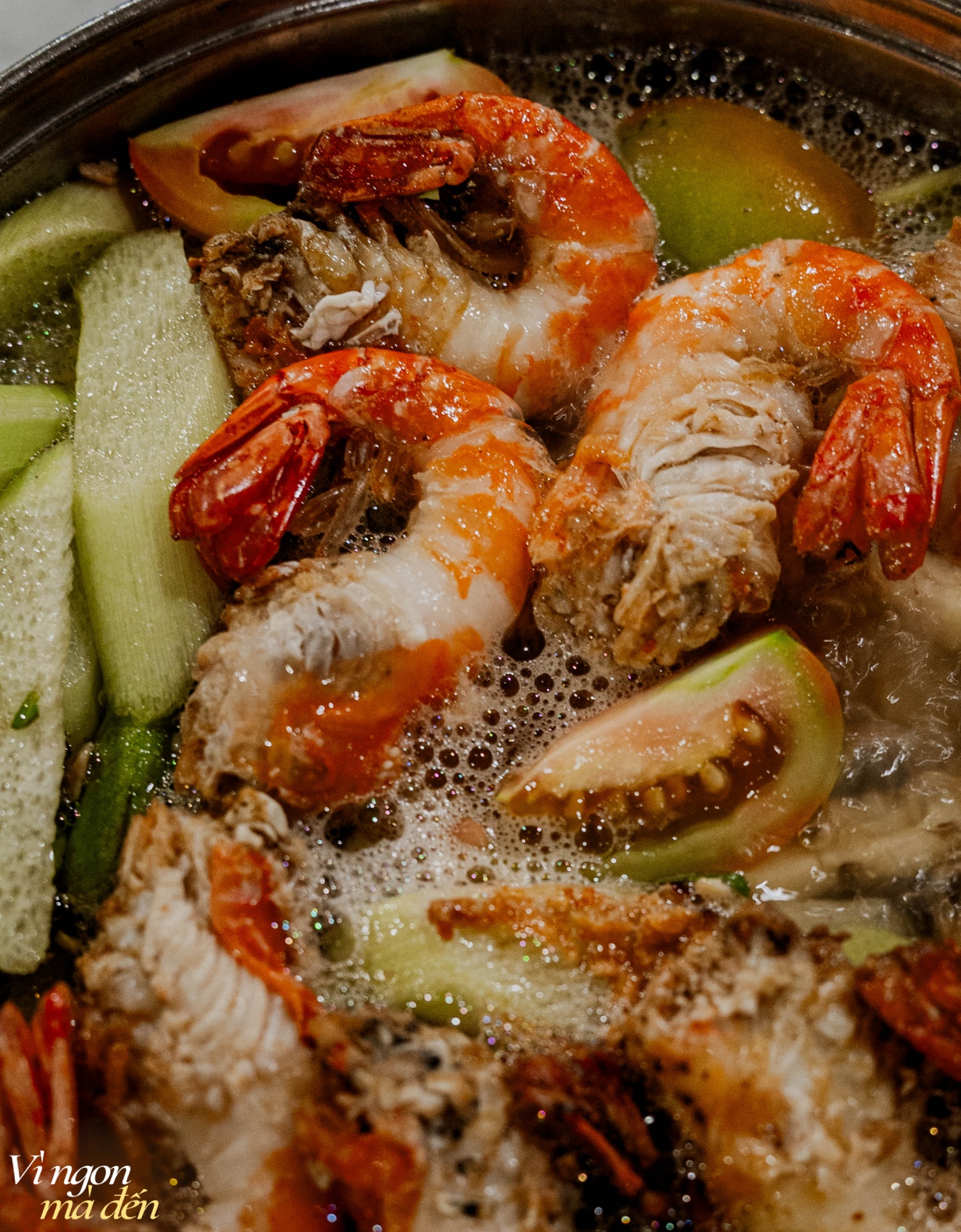 Quán lẩu tôm càng hơn 30 năm tuổi nằm khuất trong hẻm sâu nhưng lúc nào cũng đông khách, nhiều gia đình không ngại vượt hàng chục km tới ăn- Ảnh 17. Quán lẩu tôm càng hơn 30 năm tuổi nằm khuất trong hẻm sâu nhưng lúc nào cũng đông khách, nhiều gia đình không ngại vượt hàng chục km tới ăn- Ảnh 17.