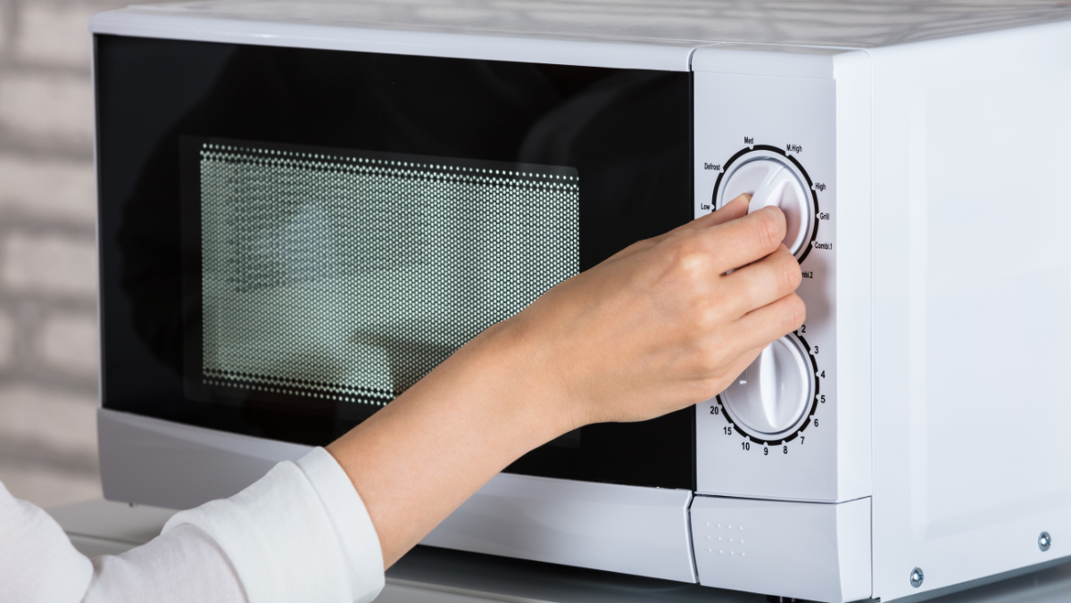 Mở cửa lò vi sóng giữa chừng có sao không? Thì ra bấy lâu rất nhiều người hiểu sai- Ảnh 4. Mở cửa lò vi sóng giữa chừng có sao không? Thì ra bấy lâu rất nhiều người hiểu sai- Ảnh 4.