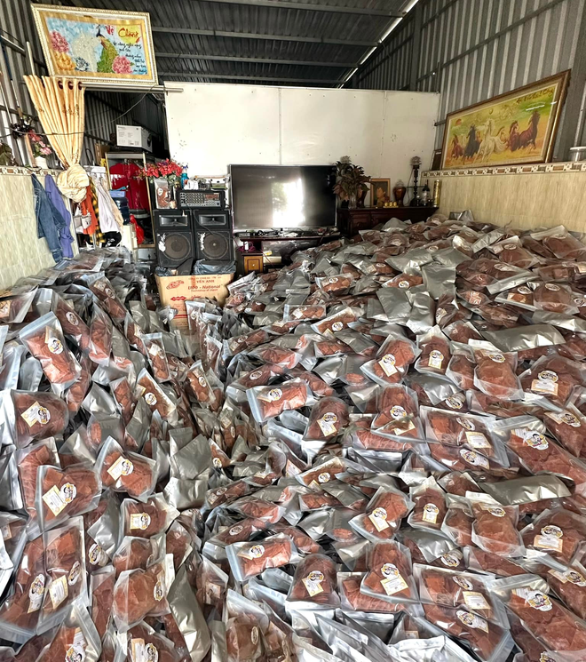 Món ăn gắn liền với tên các TikToker, luôn bán chạy ào ào nhưng chất lượng thì còn phải xem lại- Ảnh 15. Món ăn gắn liền với tên các TikToker, luôn bán chạy ào ào nhưng chất lượng thì còn phải xem lại- Ảnh 15.