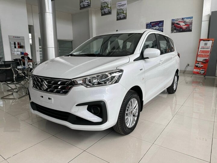 Xe Nhật 'khuynh đảo' phân khúc ô tô hybrid dưới 1 tỷ đồng ở Việt Nam- Ảnh 1. Xe Nhật 'khuynh đảo' phân khúc ô tô hybrid dưới 1 tỷ đồng ở Việt Nam- Ảnh 1.