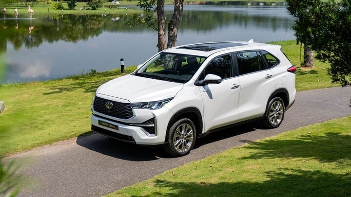 Xe Nhật 'khuynh đảo' phân khúc ô tô hybrid dưới 1 tỷ đồng ở Việt Nam- Ảnh 6. Xe Nhật 'khuynh đảo' phân khúc ô tô hybrid dưới 1 tỷ đồng ở Việt Nam- Ảnh 6.