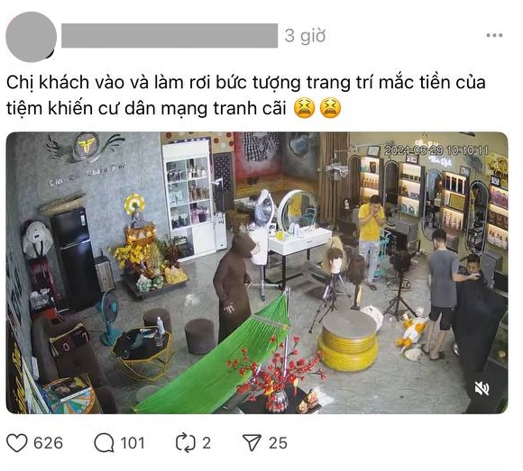 Tranh cãi gay gắt vụ khách vô ý làm bể tượng đắt tiền của salon tóc: Ai là người phải trả giá cho sai lầm?- Ảnh 1. Tranh cãi gay gắt vụ khách vô ý làm bể tượng đắt tiền của salon tóc: Ai là người phải trả giá cho sai lầm?- Ảnh 1.