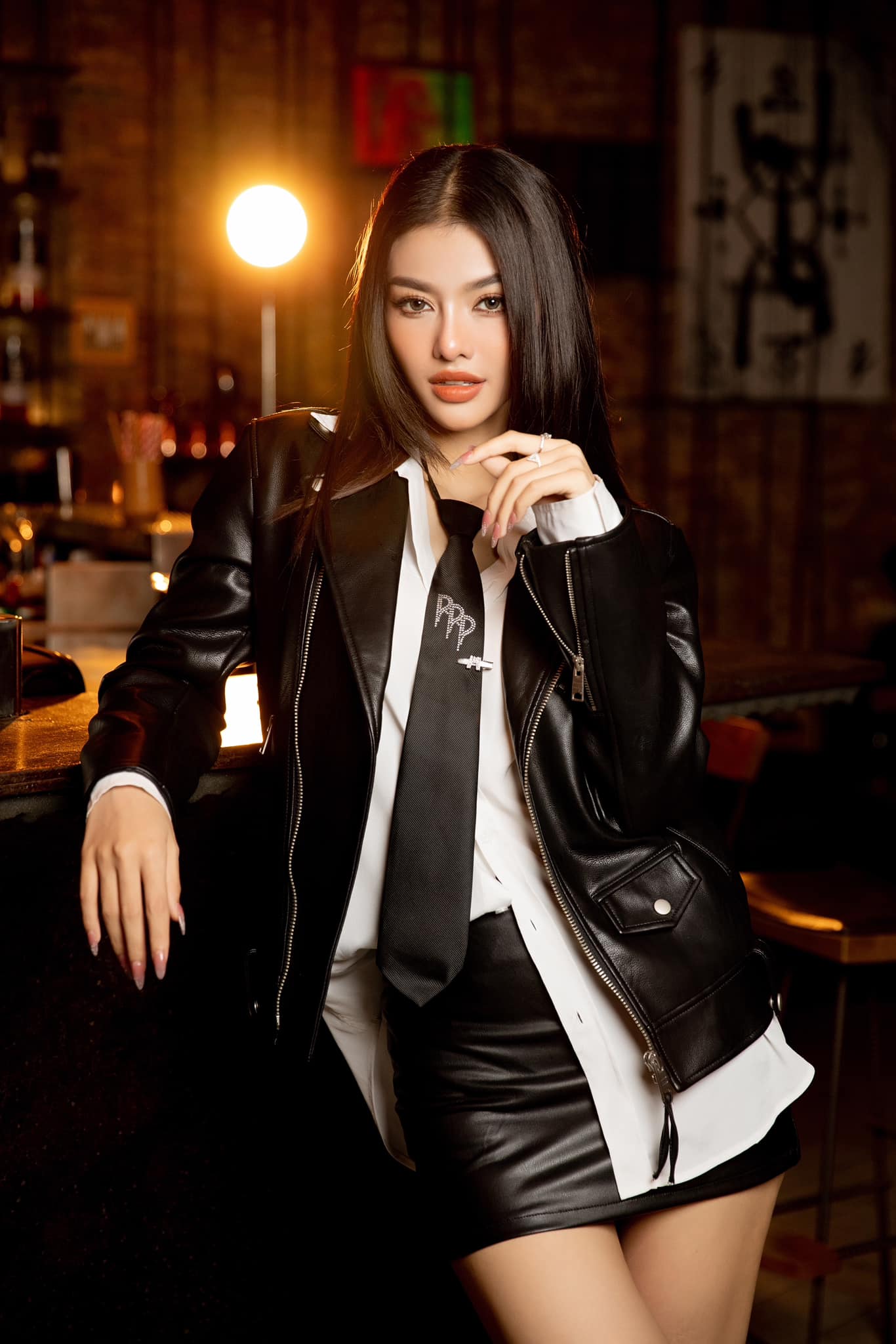 Nàng Hậu bỗng "mất tích" sở hữu học vấn khủng, từng được ví như "con nhà người ta" vì quá mức đa tài- Ảnh 1. Nàng Hậu bỗng "mất tích" sở hữu học vấn khủng, từng được ví như "con nhà người ta" vì quá mức đa tài- Ảnh 1.