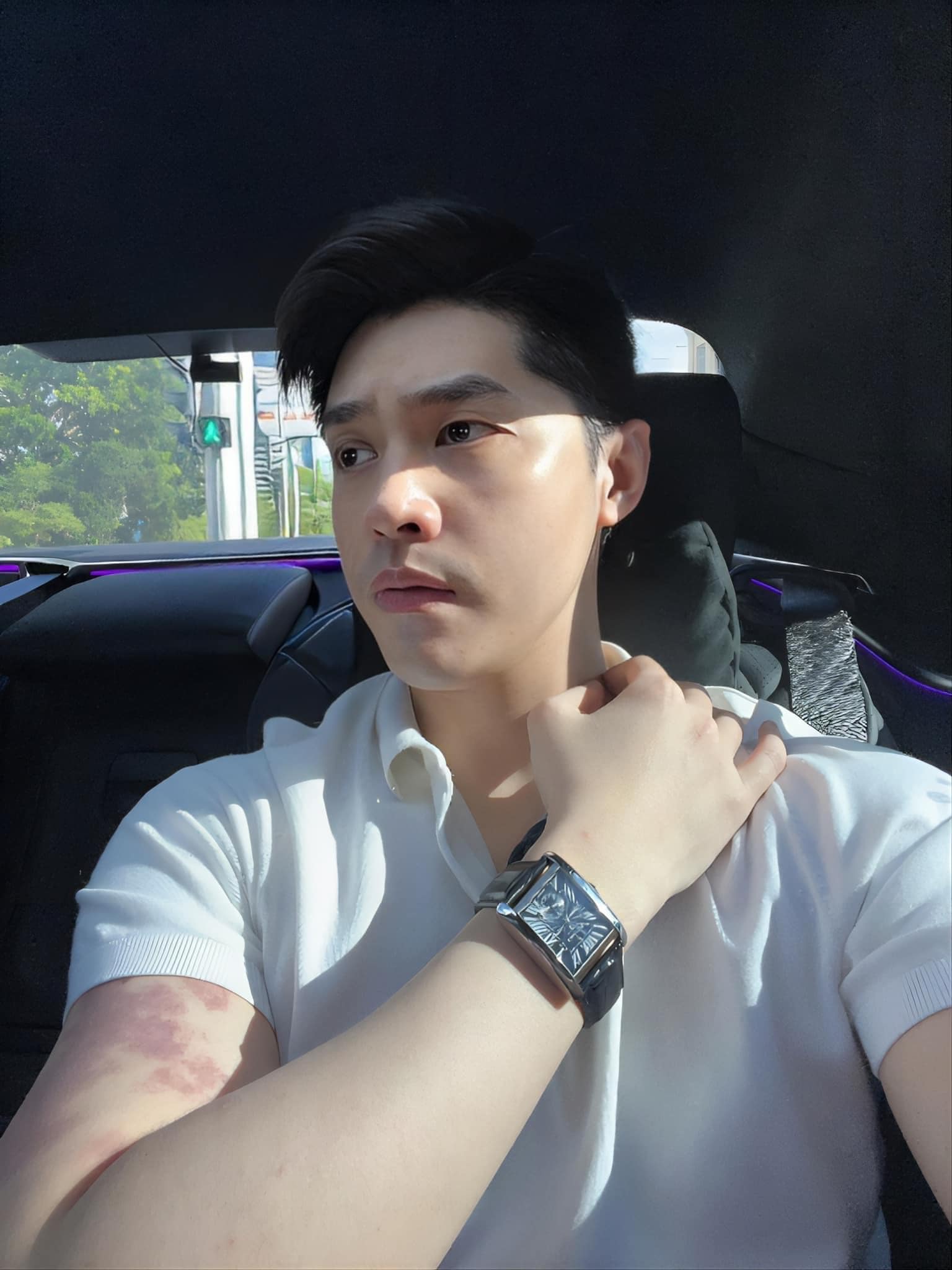 Nam ca sĩ được gọi là "chồng Mai Phương Thúy": Có biệt thự 20 tỷ ở Quận 2, sắm ô tô, đồng hồ tiền tỷ sau 15 năm đi hát- Ảnh 12. Nam ca sĩ được gọi là "chồng Mai Phương Thúy": Có biệt thự 20 tỷ ở Quận 2, sắm ô tô, đồng hồ tiền tỷ sau 15 năm đi hát- Ảnh 12.