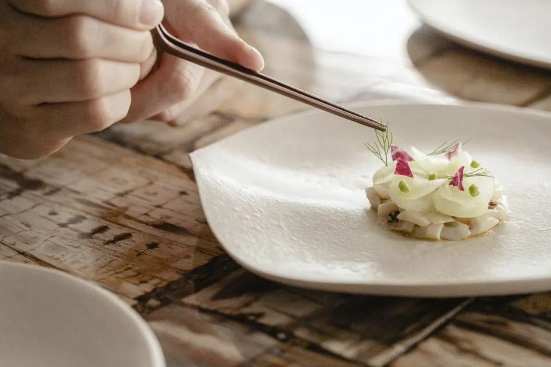 Nữ luật sư bỏ việc ở tuổi 30 để làm đầu bếp, dành 12 tiếng nấu ăn mỗi ngày: "Làm việc mình thích, bạn sẽ không bao giờ cảm thấy kiệt sức"- Ảnh 42. Nữ luật sư bỏ việc ở tuổi 30 để làm đầu bếp, dành 12 tiếng nấu ăn mỗi ngày: "Làm việc mình thích, bạn sẽ không bao giờ cảm thấy kiệt sức"- Ảnh 42.