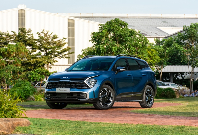 Gần 1 tỷ đồng, chọn Lynk & Co 01 hay CX-5, Sportage, Tucson: Xe nhập đấu xe lắp ráp trên từng option- Ảnh 12. Gần 1 tỷ đồng, chọn Lynk & Co 01 hay CX-5, Sportage, Tucson: Xe nhập đấu xe lắp ráp trên từng option- Ảnh 12.