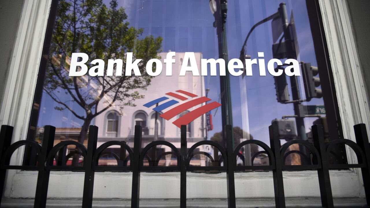 Loạt ngân hàng lớn của Mỹ đóng cửa 33 chi nhánh chỉ trong 2 tuần: Làn sóng đóng cửa đang trở thành xu hướng không thể đảo ngược- Ảnh 1.