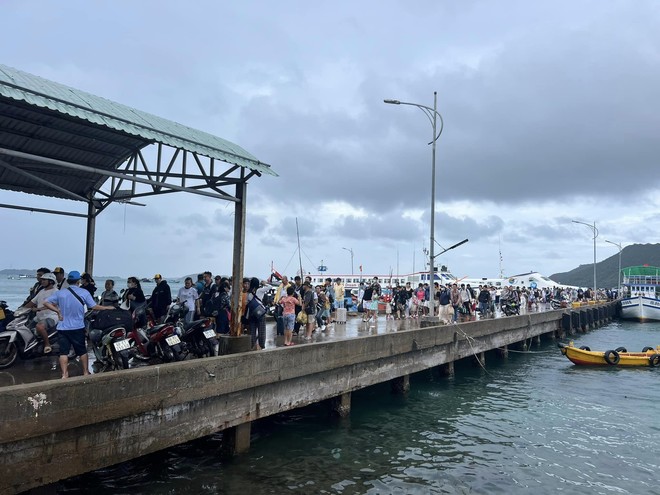 CẬP NHẬT lễ 2/9: Sapa đỉnh nóc ngập trong cờ hoa, Đà Lạt gói gọn trong hai từ "đông lạnh"- Ảnh 32.