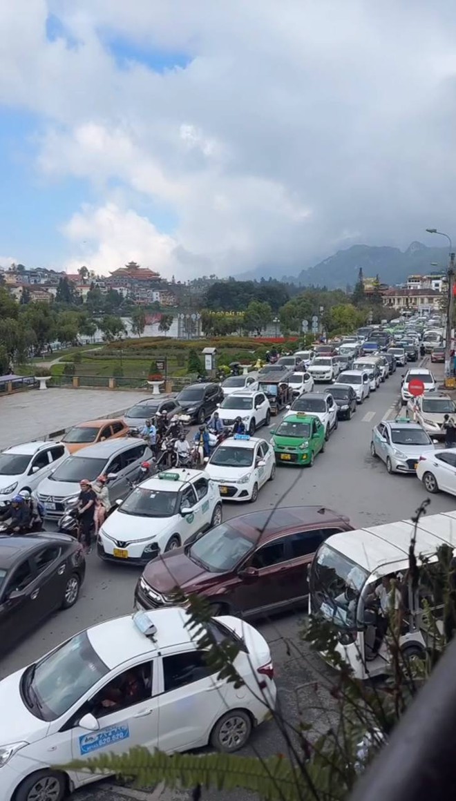 CẬP NHẬT lễ 2/9: Sapa đỉnh nóc ngập trong cờ hoa, Đà Lạt gói gọn trong hai từ "đông lạnh"- Ảnh 16.