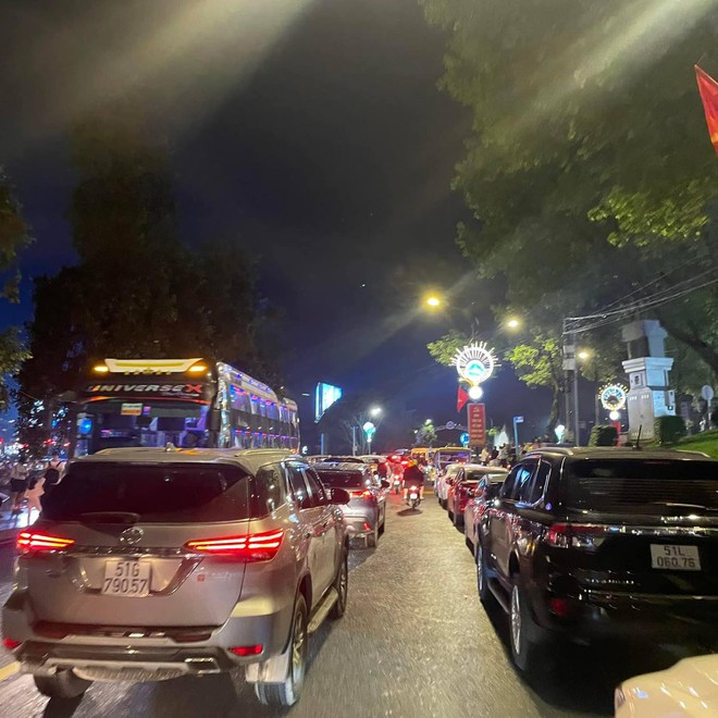 CẬP NHẬT lễ 2/9: Sapa đỉnh nóc ngập trong cờ hoa, Đà Lạt gói gọn trong hai từ "đông lạnh"- Ảnh 22.