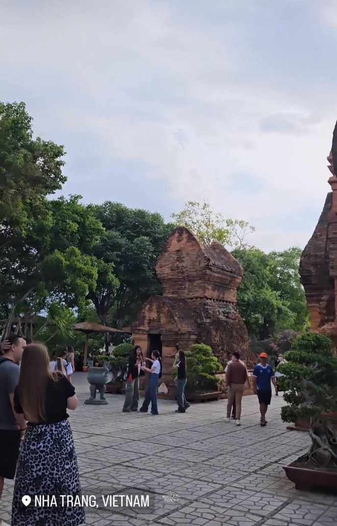 CẬP NHẬT lễ 2/9: Sapa đỉnh nóc ngập trong cờ hoa, Đà Lạt gói gọn trong hai từ "đông lạnh"- Ảnh 49.