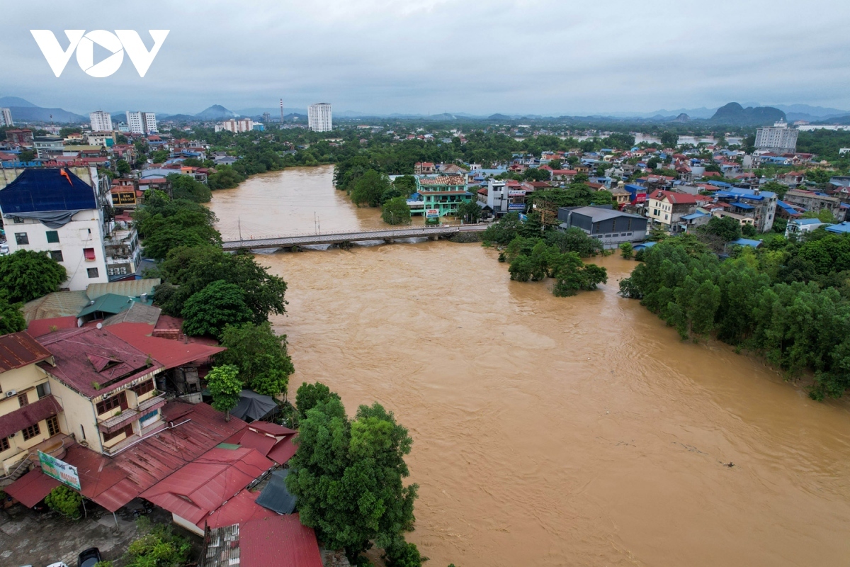 Lũ trên sông Thao vượt mức lịch sử- Ảnh 1.