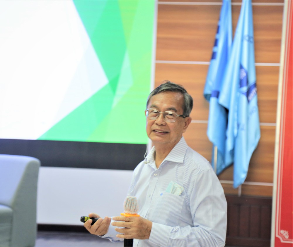 Điều chưa biết về GS.TS miền Nam vừa gửi sổ tiết kiệm 1 tỷ đồng ủng hộ vùng bão lũ miền Bắc, cả đời cống hiến vì sự nghiệp "trồng người"- Ảnh 2. Điều chưa biết về GS.TS miền Nam vừa gửi sổ tiết kiệm 1 tỷ đồng ủng hộ vùng bão lũ miền Bắc, cả đời cống hiến vì sự nghiệp "trồng người"- Ảnh 2.