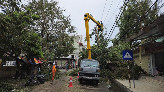 Thủy điện Thác Bà ổn định, lượng nước về hồ đã giảm- Ảnh 2. Thủy điện Thác Bà ổn định, lượng nước về hồ đã giảm- Ảnh 2.