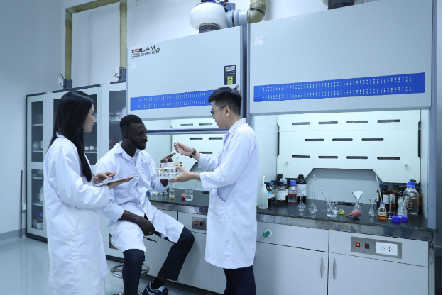 Mở ra tiềm năng mảng khoa học vật liệu với chương trình thạc sĩ quốc tế- Ảnh 1.