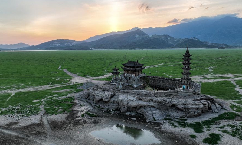 Ngôi chùa quanh năm ngập nước nhưng vẫn sừng sững sau cả thiên niên kỷ- Ảnh 6. Ngôi chùa quanh năm ngập nước nhưng vẫn sừng sững sau cả thiên niên kỷ- Ảnh 6.