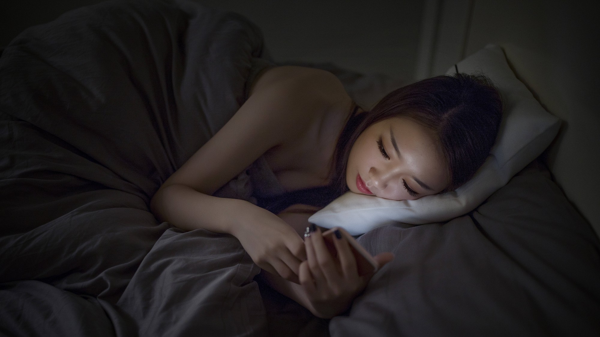 5 thói quen tưởng thư giãn 'chữa lành' hóa ra lại gây hại sức khỏe vô cùng- Ảnh 1. 5 thói quen tưởng thư giãn 'chữa lành' hóa ra lại gây hại sức khỏe vô cùng- Ảnh 1.