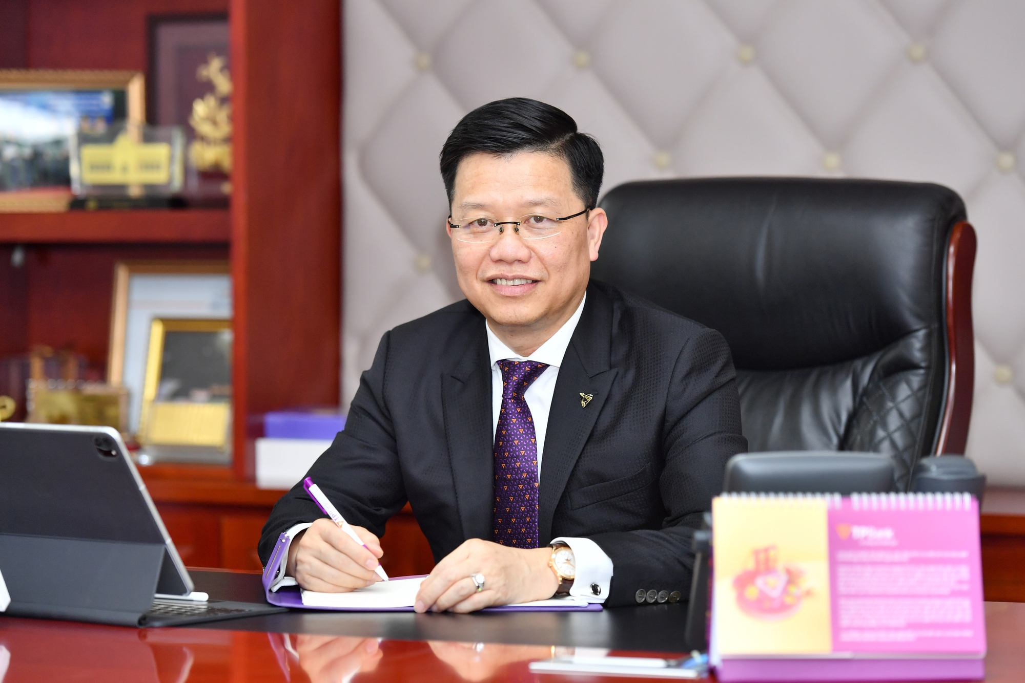 CEO Nguyễn Hưng: TPBank đã vươn mình rực rỡ và đang bước tiếp trên hành trình phát triển bền vững- Ảnh 2. CEO Nguyễn Hưng: TPBank đã vươn mình rực rỡ và đang bước tiếp trên hành trình phát triển bền vững- Ảnh 2.