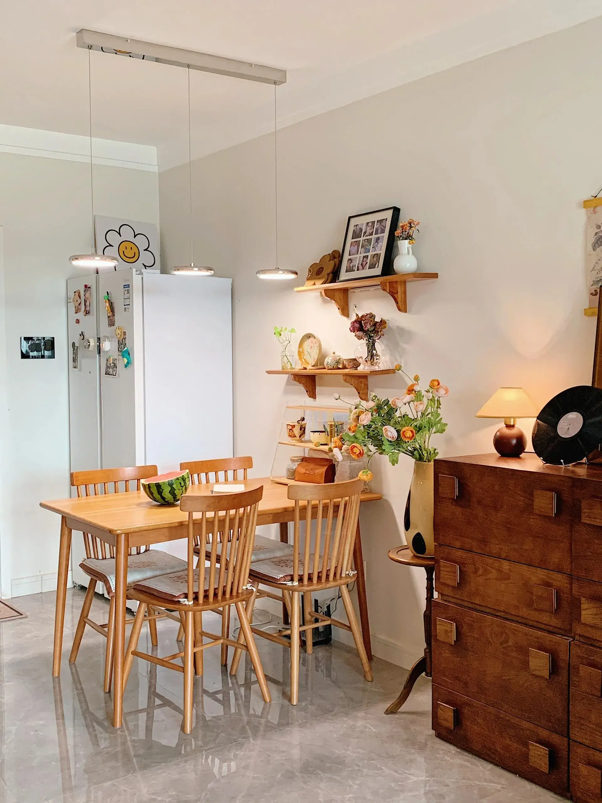 Ngôi nhà nhỏ 65m2 ở thành phố nhỏ này đã giúp tôi sống chậm lại và tận hưởng cuộc sống!- Ảnh 6. Ngôi nhà nhỏ 65m2 ở thành phố nhỏ này đã giúp tôi sống chậm lại và tận hưởng cuộc sống!- Ảnh 6.