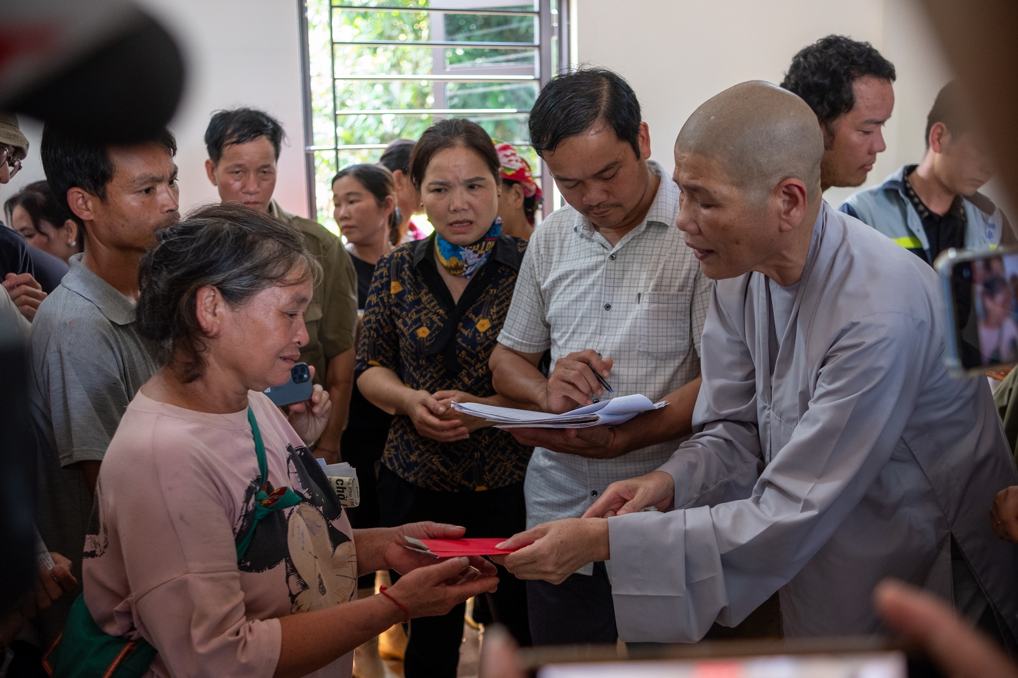 8 người chạy thoát trong vụ lũ quét Làng Nủ: Chỉ kịp hô “chạy đi các con ơi, chạy đi”- Ảnh 13. 8 người chạy thoát trong vụ lũ quét Làng Nủ: Chỉ kịp hô “chạy đi các con ơi, chạy đi”- Ảnh 13.