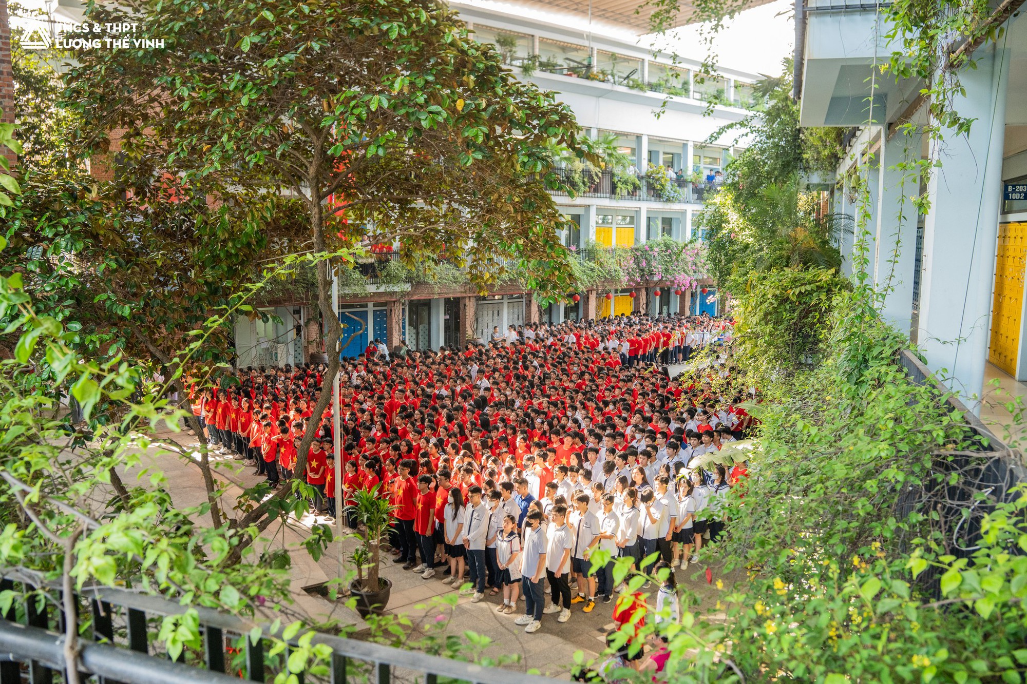 Một ngôi trường nổi tiếng ở Hà Nội ủng hộ đồng bào vùng lũ hơn 1,5 tỷ đồng- Ảnh 3.