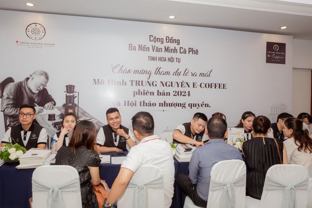 Mô hình nhượng quyền thành công Trung Nguyên E-Coffee ra mắt phiên bản mới- Ảnh 2. Mô hình nhượng quyền thành công Trung Nguyên E-Coffee ra mắt phiên bản mới- Ảnh 2.