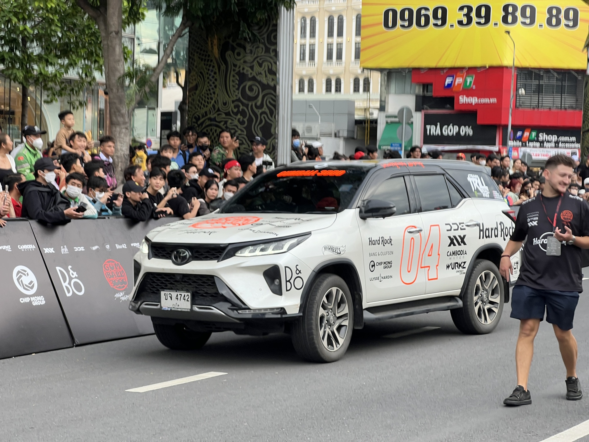 Dàn xe ‘chiến’ tham gia Gumball 3000: Từ siêu xe đến siêu SUV, có cả bản giới hạn, bán tải- Ảnh 23.