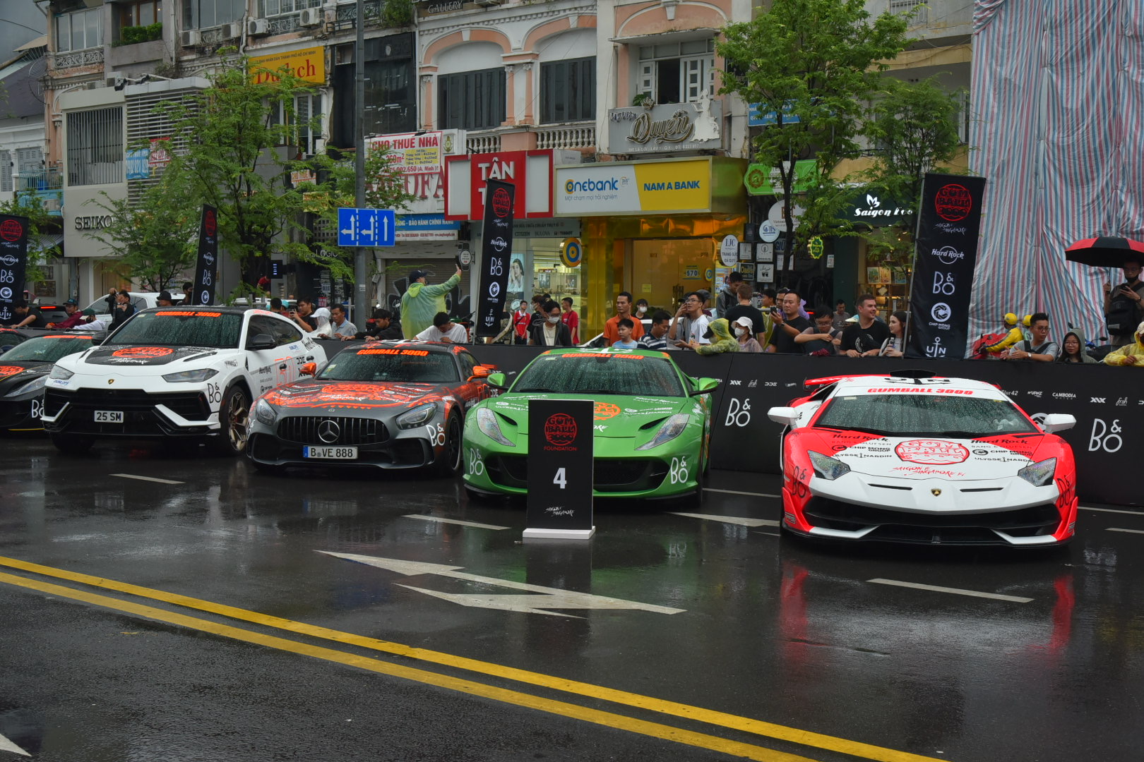 Dàn xe ‘chiến’ tham gia Gumball 3000: Từ siêu xe đến siêu SUV, có cả bản giới hạn, bán tải- Ảnh 10.