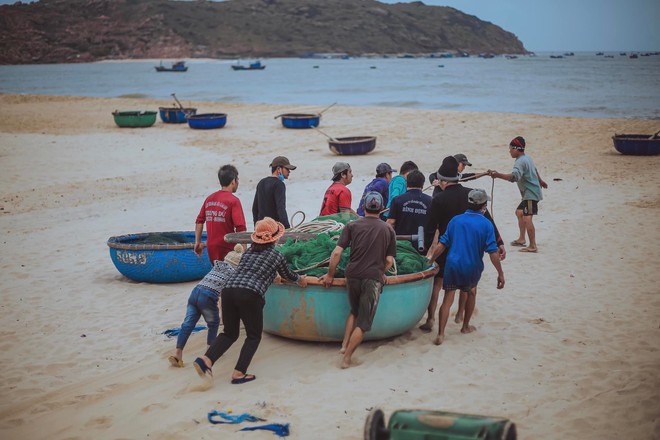 Phát hiện bãi biển đẹp hoang sơ, bình dị gần Quy Nhơn, du khách nhận xét "siêu riêng tư, ít người biết"- Ảnh 12.