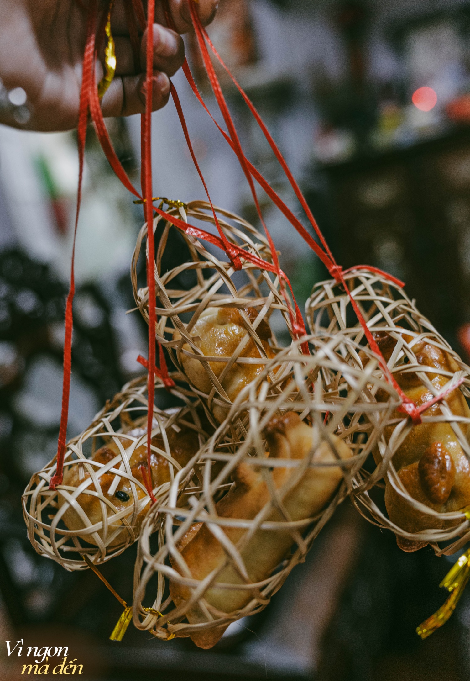 Gặp người đàn ông gần 40 năm làm bánh Trung thu lợn ỉ nặn tay hiếm có ở Hà Nội- Ảnh 4. Gặp người đàn ông gần 40 năm làm bánh Trung thu lợn ỉ nặn tay hiếm có ở Hà Nội- Ảnh 4.