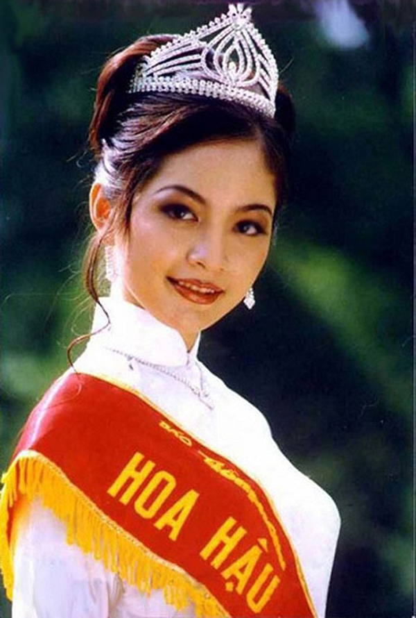 Không phải Kỳ Duyên, đây mới là người đẹp đầu tiên 2 lần giành ngôi Hoa hậu: Thông minh nức tiếng, dạy con miễn chê- Ảnh 1. Không phải Kỳ Duyên, đây mới là người đẹp đầu tiên 2 lần giành ngôi Hoa hậu: Thông minh nức tiếng, dạy con miễn chê- Ảnh 1.